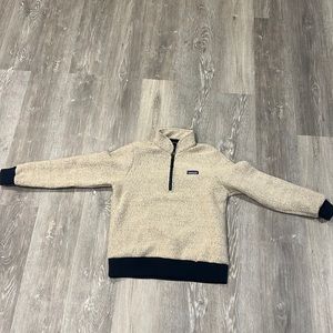 Patagonia quarter zip fleece navy and beige